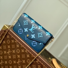 LV Purse